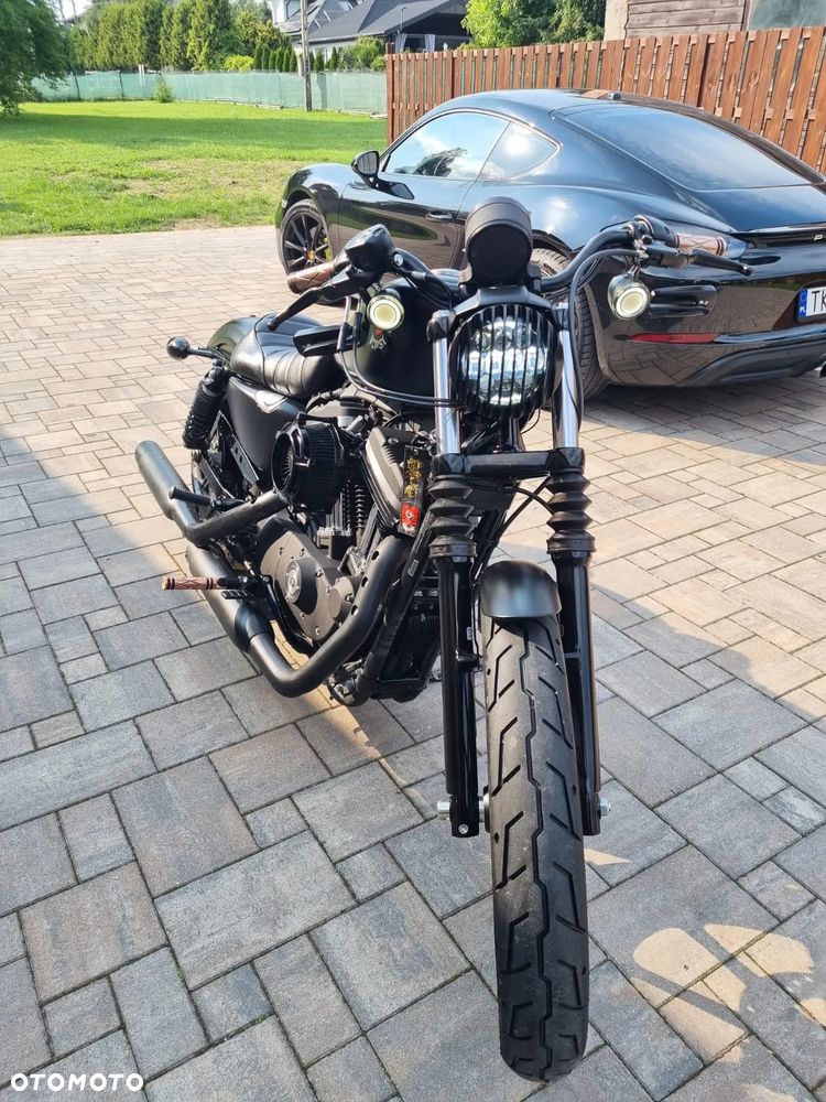 Harley-Davidson Sportster Iron 883 - 10