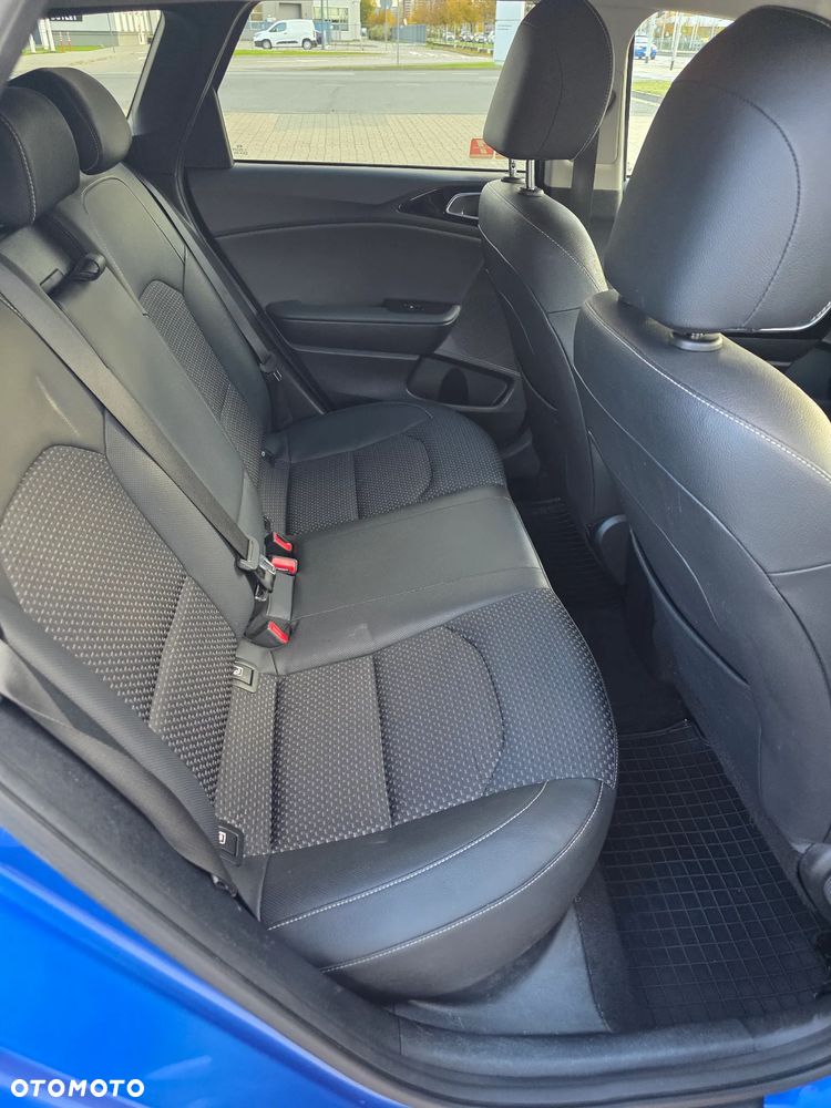 Kia Ceed 1.4 T-GDI L Business Line DCT - 18