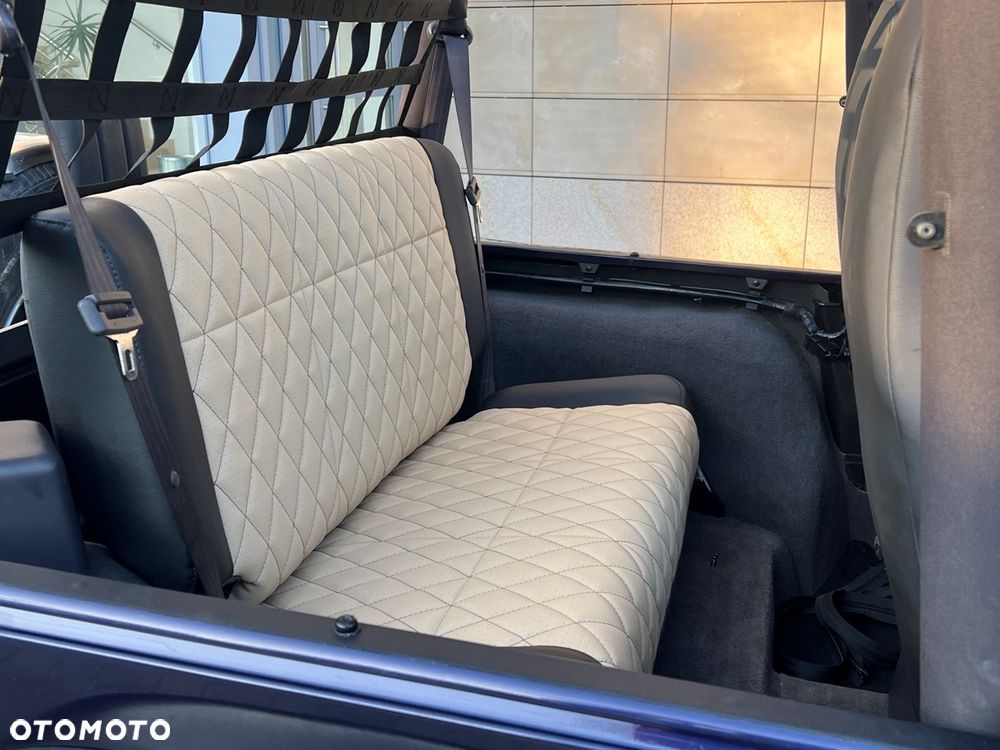 Jeep Wrangler 2.5L - 25