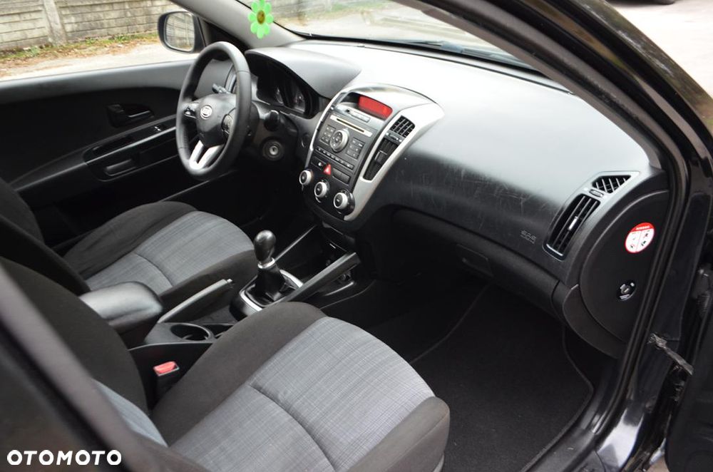 Kia Ceed 1.6 Comfort - 20