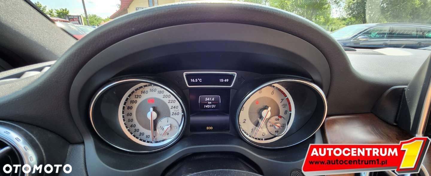 Mercedes-Benz GLA - 10