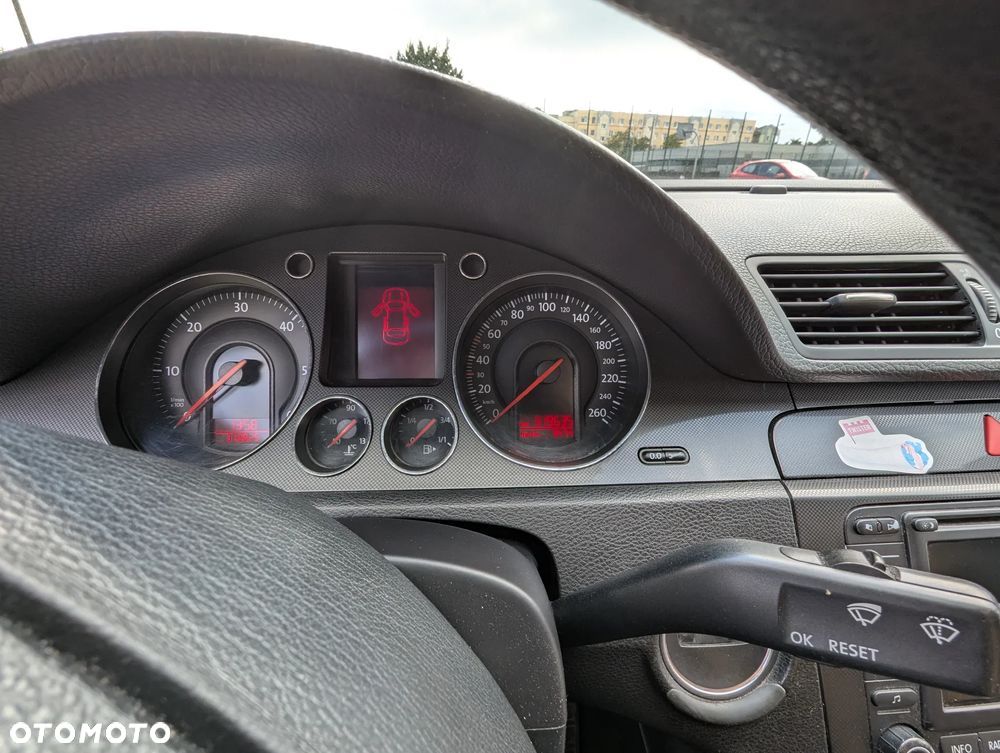 Volkswagen Passat - 5