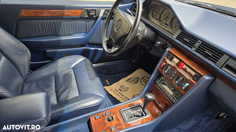 Mercedes-Benz W124 - 24