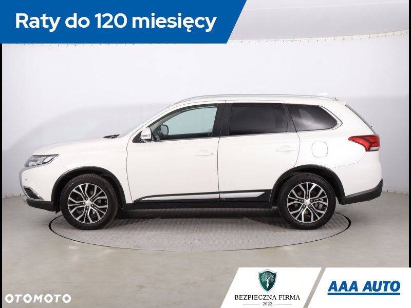 Mitsubishi Outlander - 3