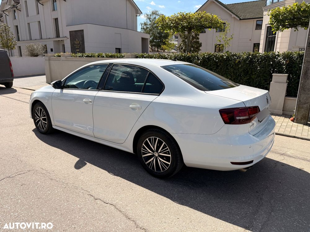 Volkswagen Jetta 2.0 TDI BlueMotion Technologie Allstar - 2