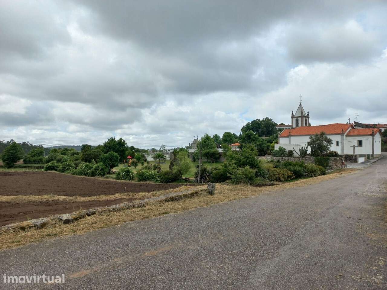 Terreno Rústico com viabilidade de construção em Escariz - Grande imagem: 3/5