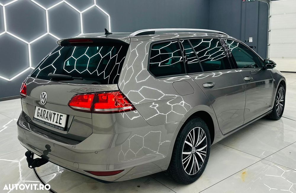 Volkswagen Golf 2.0 TDI BlueMotion Technology Allstar - 5