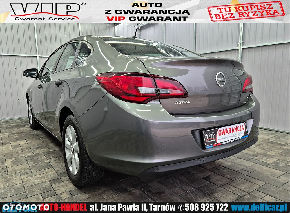 Opel Astra 1.6 Executive EU6 - 6