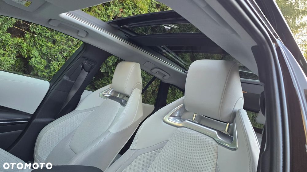 Toyota Corolla 2.0 Hybrid Executive - 18