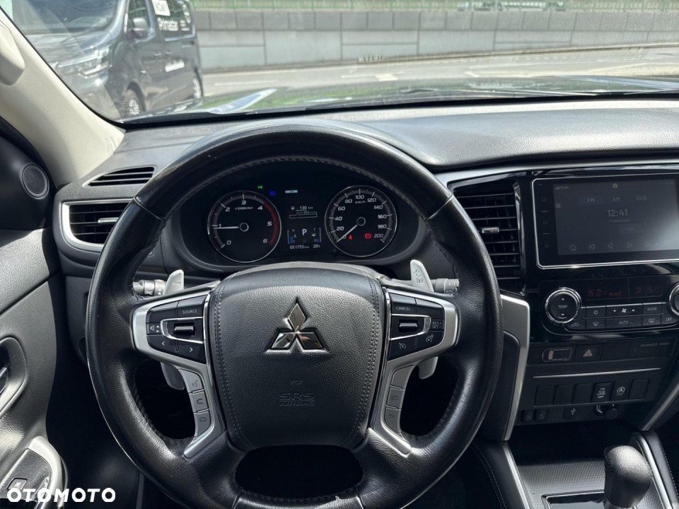 Mitsubishi L200 - 13