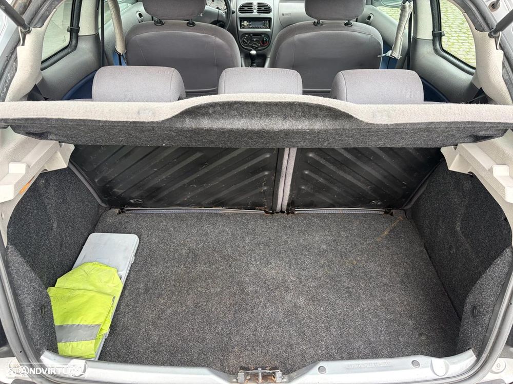 Peugeot 206 1.1 Color Line - 9