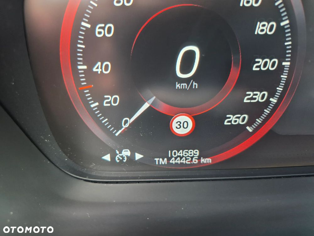 Volvo XC 90 D5 AWD Momentum - 5