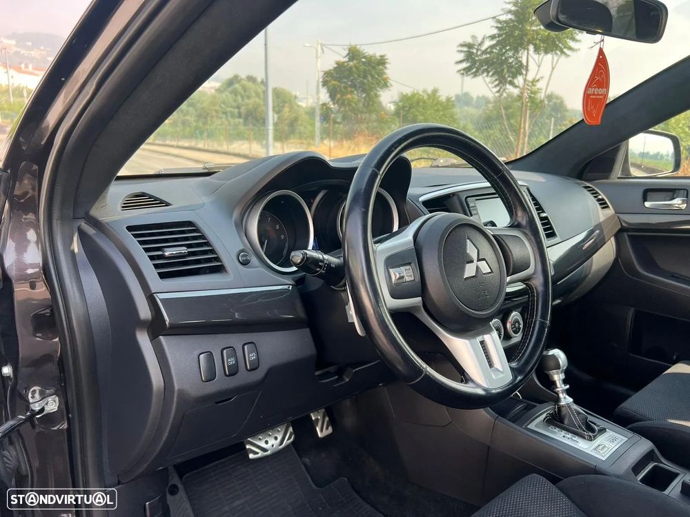 Mitsubishi Lancer Evolution IX 2.0 MR TC-SST - 9