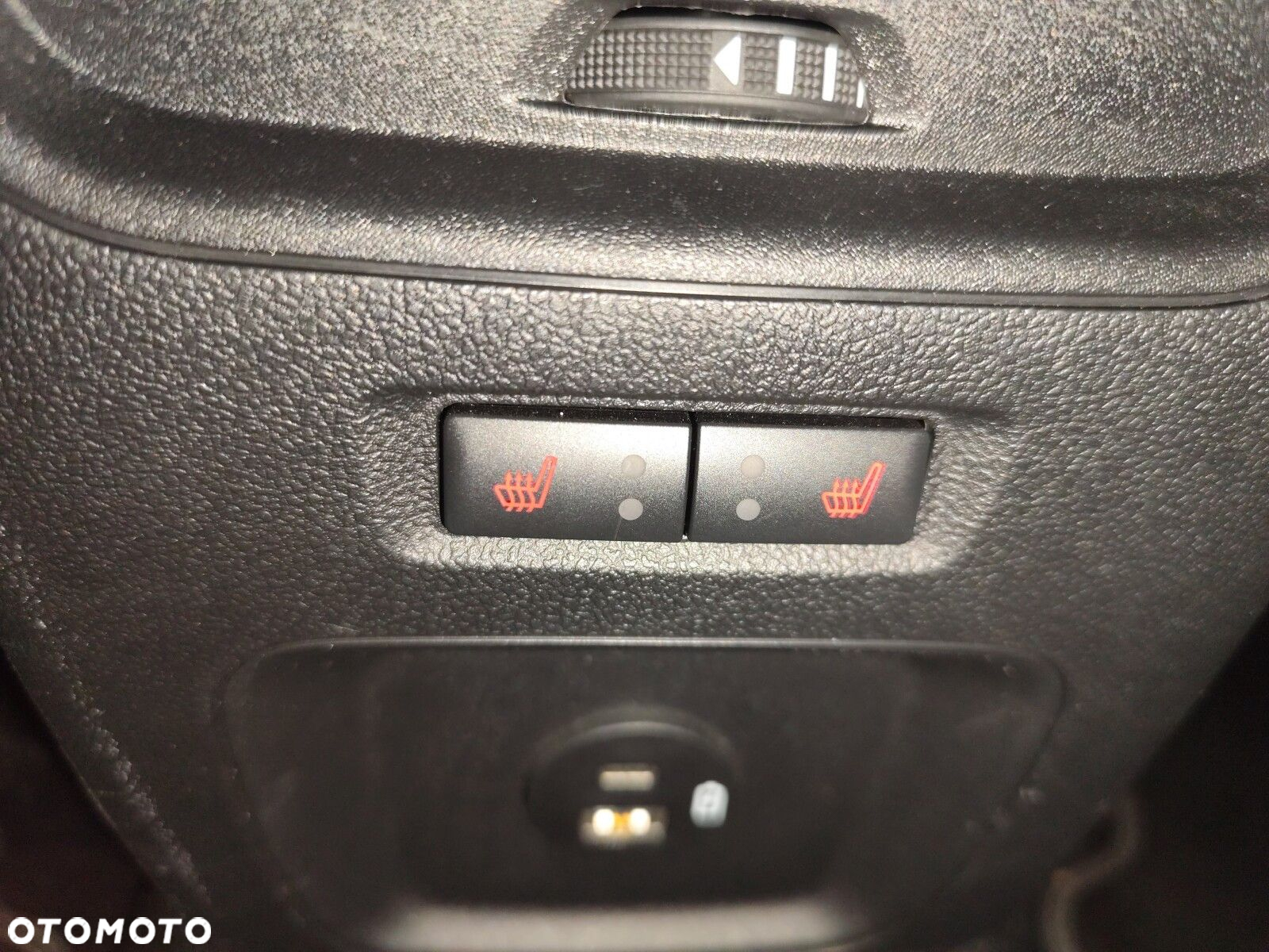 Ford Kuga - 16