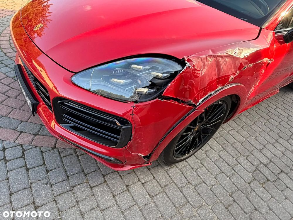 Porsche Cayenne GTS - 15