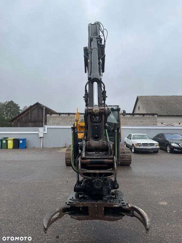 Volvo ec 220 el - 11