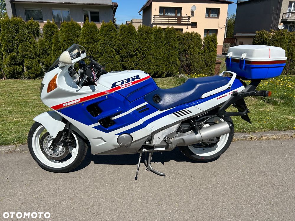Honda CBR - 3