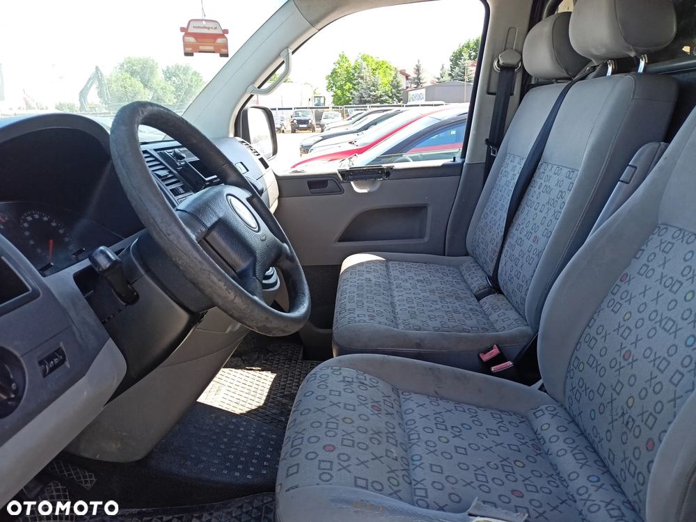 Volkswagen Transporter - 9