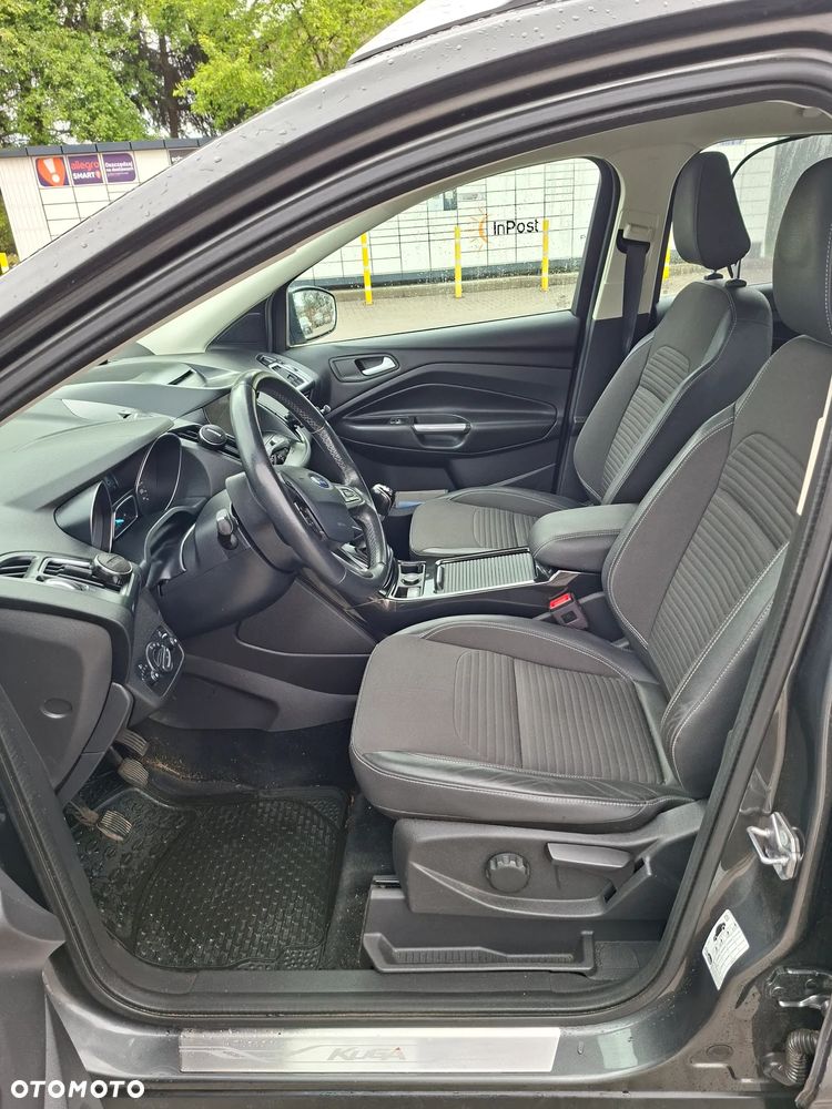 Ford Kuga 1.5 EcoBoost 2x4 Titanium - 18