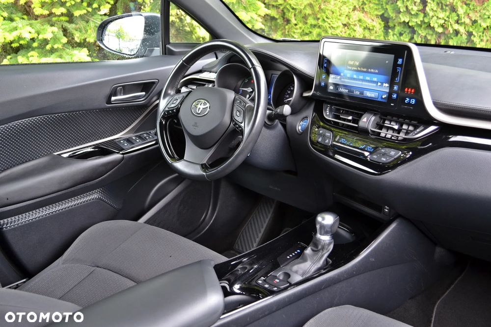 Toyota C-HR - 21