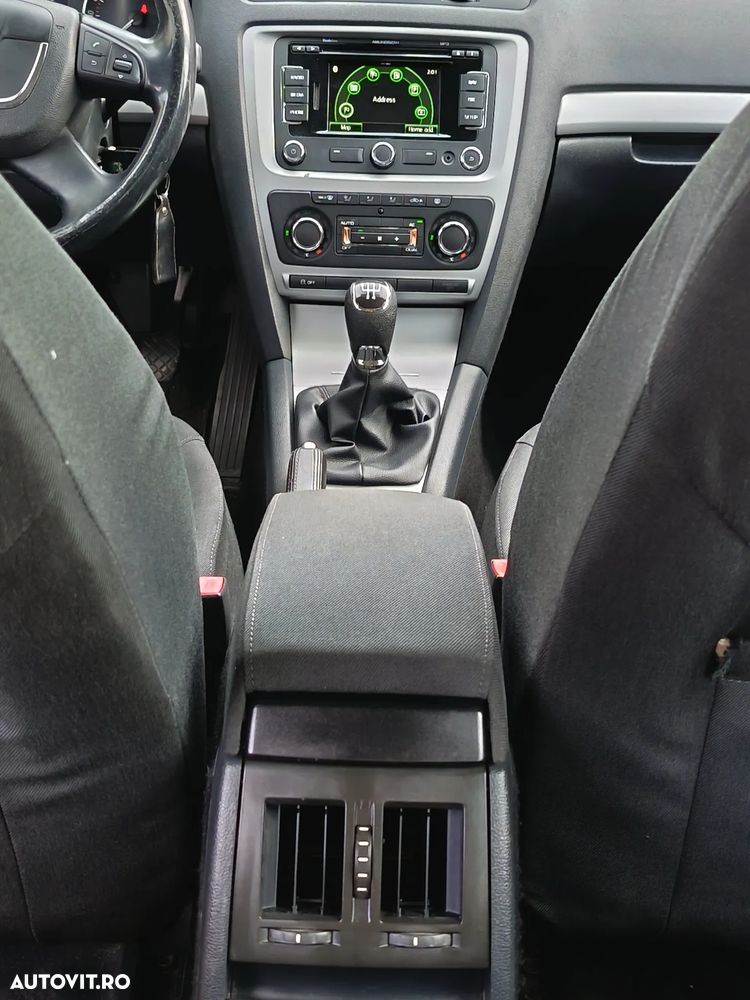 Skoda Octavia 1.6 TDI DPF Ambition - 11