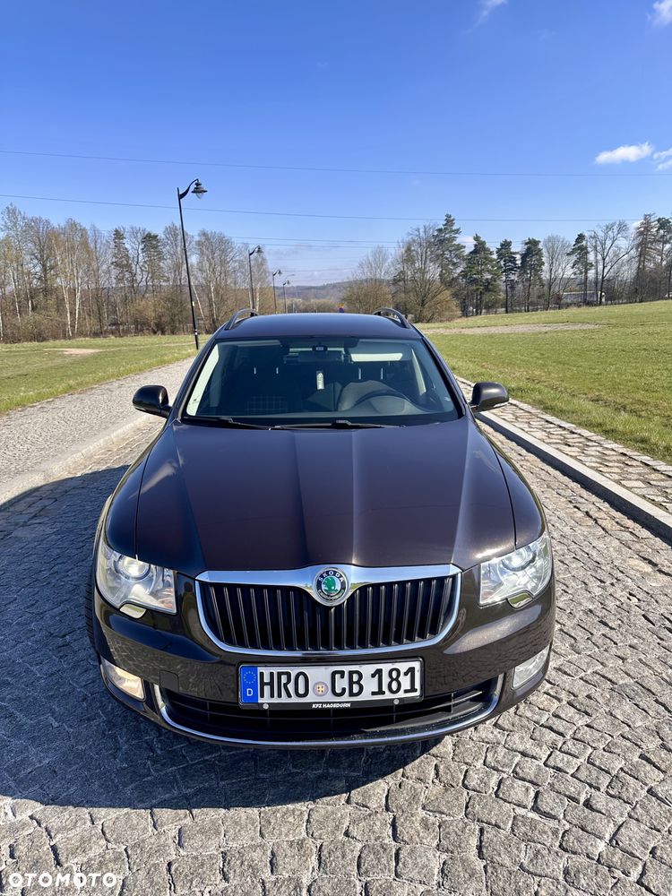 Skoda Superb 2.0 TDI DSG Exclusive - 11