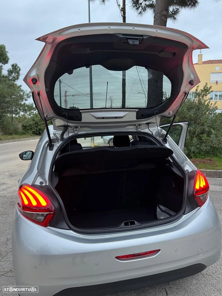 Peugeot 208 82 VTI Style - 8