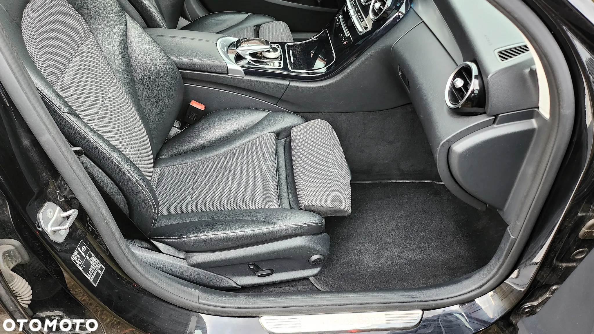 Mercedes-Benz Klasa C 180 T 7G-TRONIC - 6