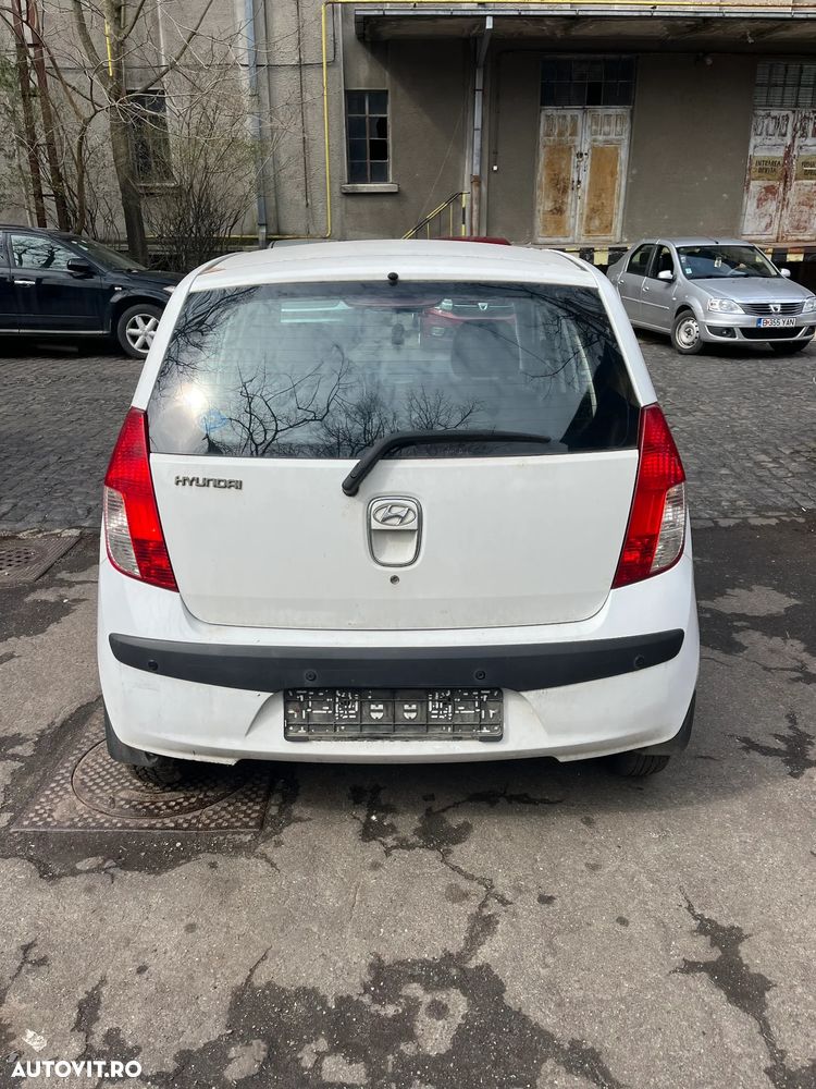 Dezmembrez Hyundai I10 alb 2008 1,1 benzina 48,5KW - 9