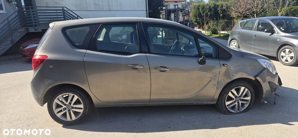 OPEL MERIVA B belka wzmocnienie zderzaka tył - 2