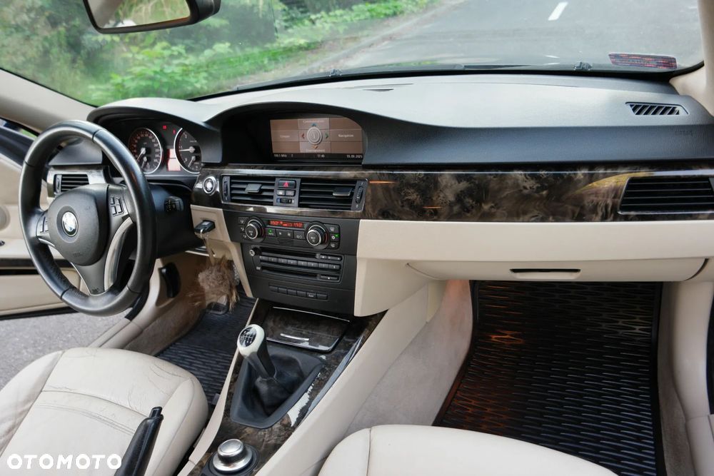 BMW Seria 3 - 22