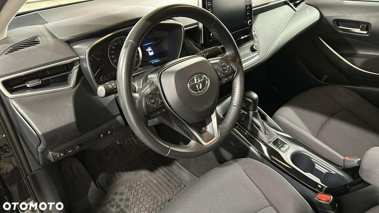 Toyota Corolla - 11