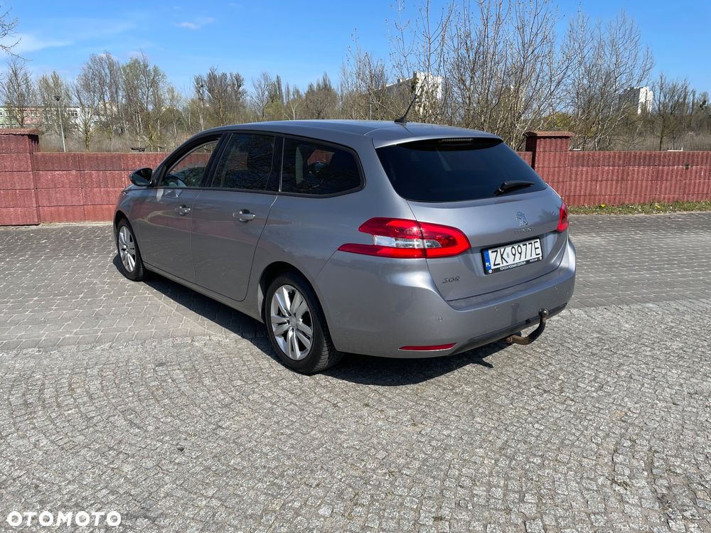 Peugeot 308 1.2 PureTech GPF Allure S&S - 4