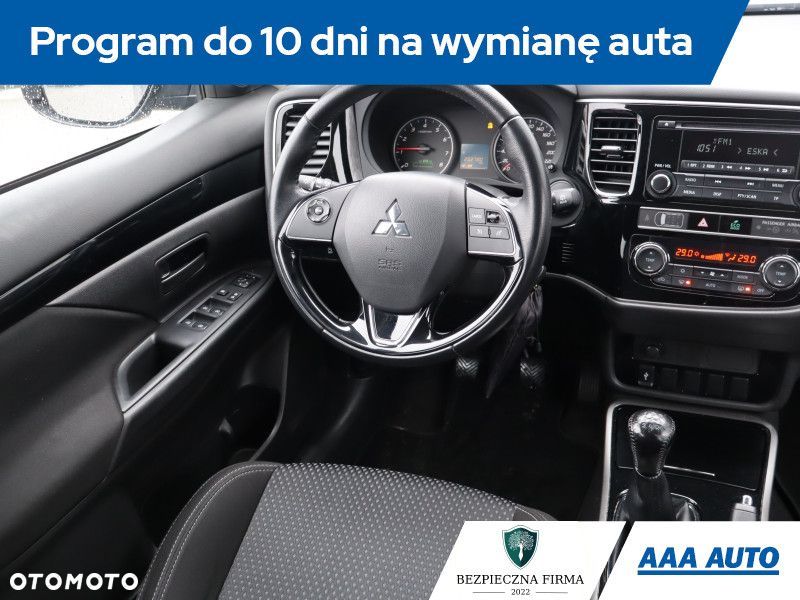 Mitsubishi Outlander - 9