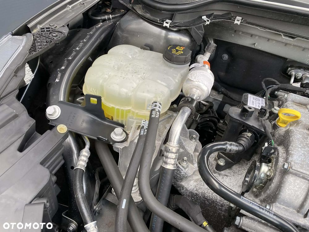 Ford Focus 1.0 EcoBoost mHEV Connected - 32