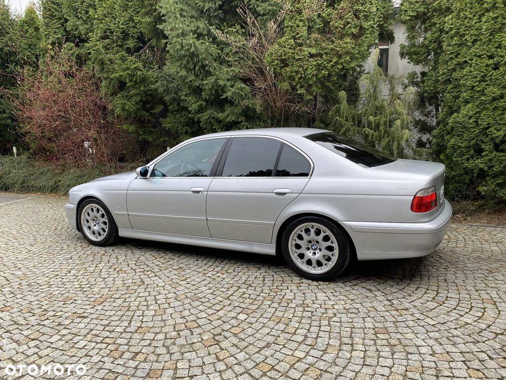 BMW Seria 5 525i - 3