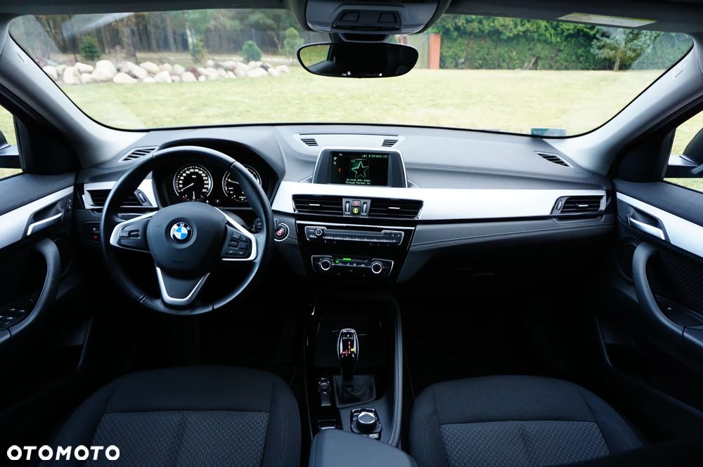BMW X2 sDrive18i - 28