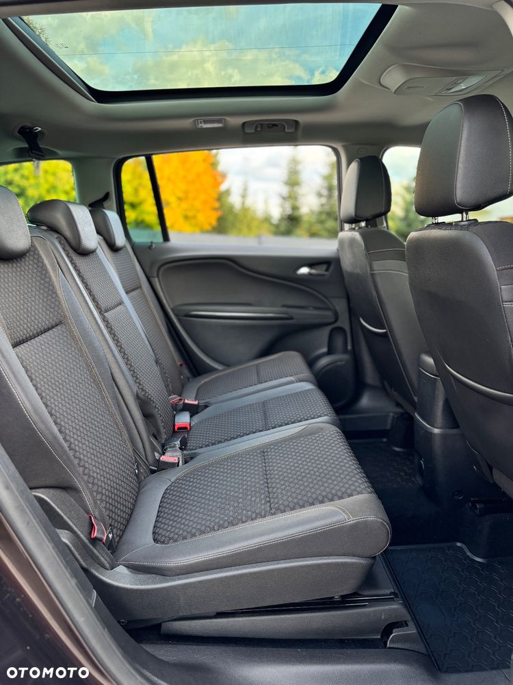 Opel Zafira 1.6 T SIDI Cosmo S&S - 32