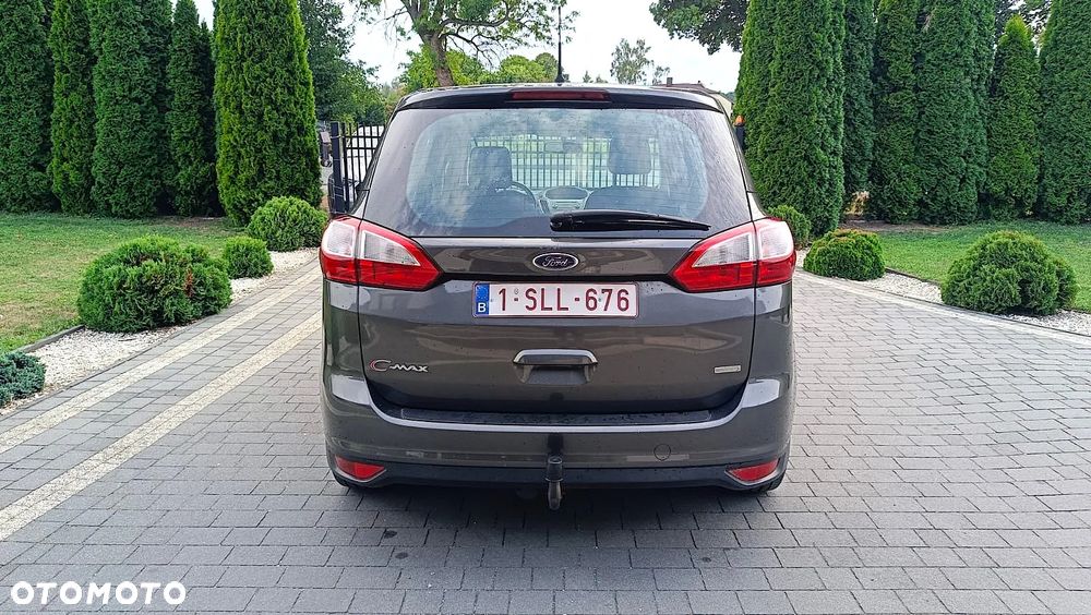 Ford Grand C-MAX - 12