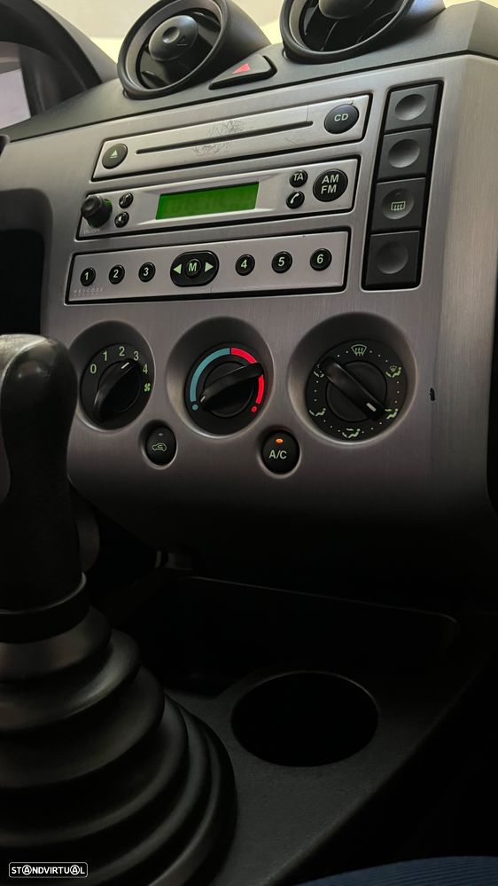 Ford Fiesta 1.25 Trend - 12