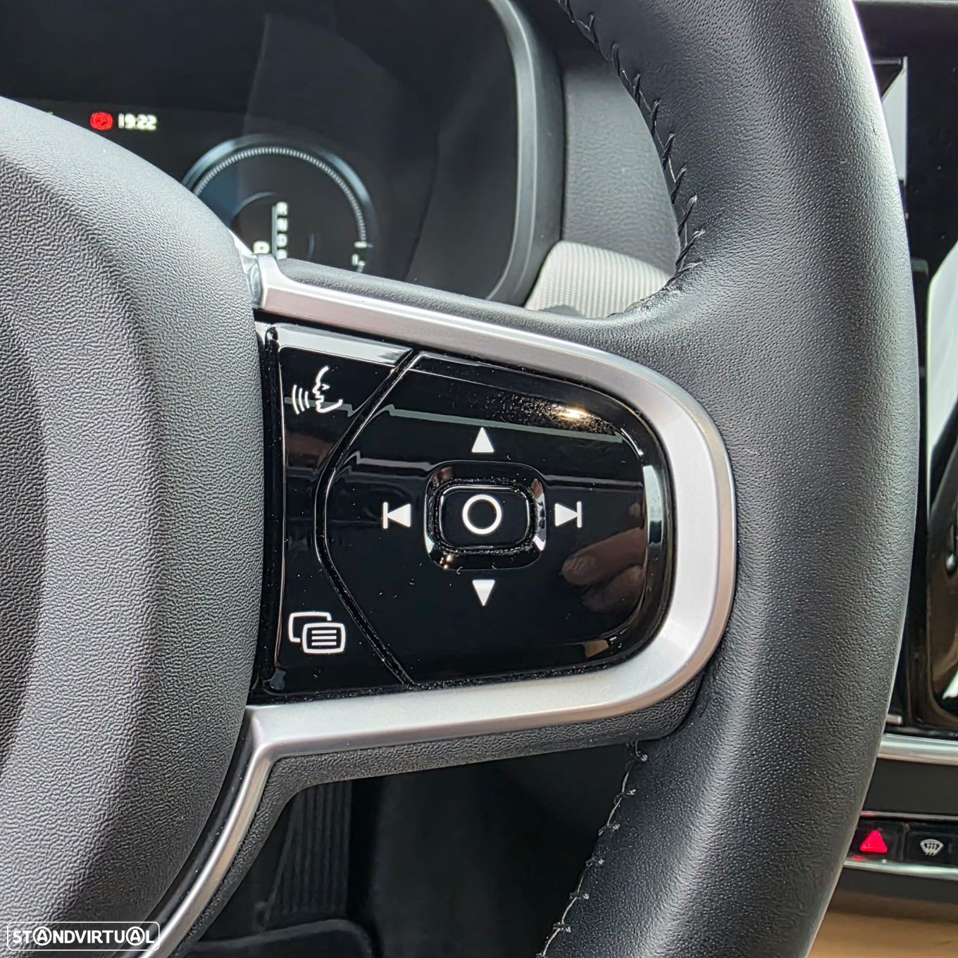 Volvo V90 2.0 T8 Inscription AWD Geartronic - 19