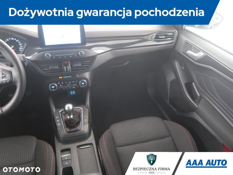 Ford Focus SW - 9
