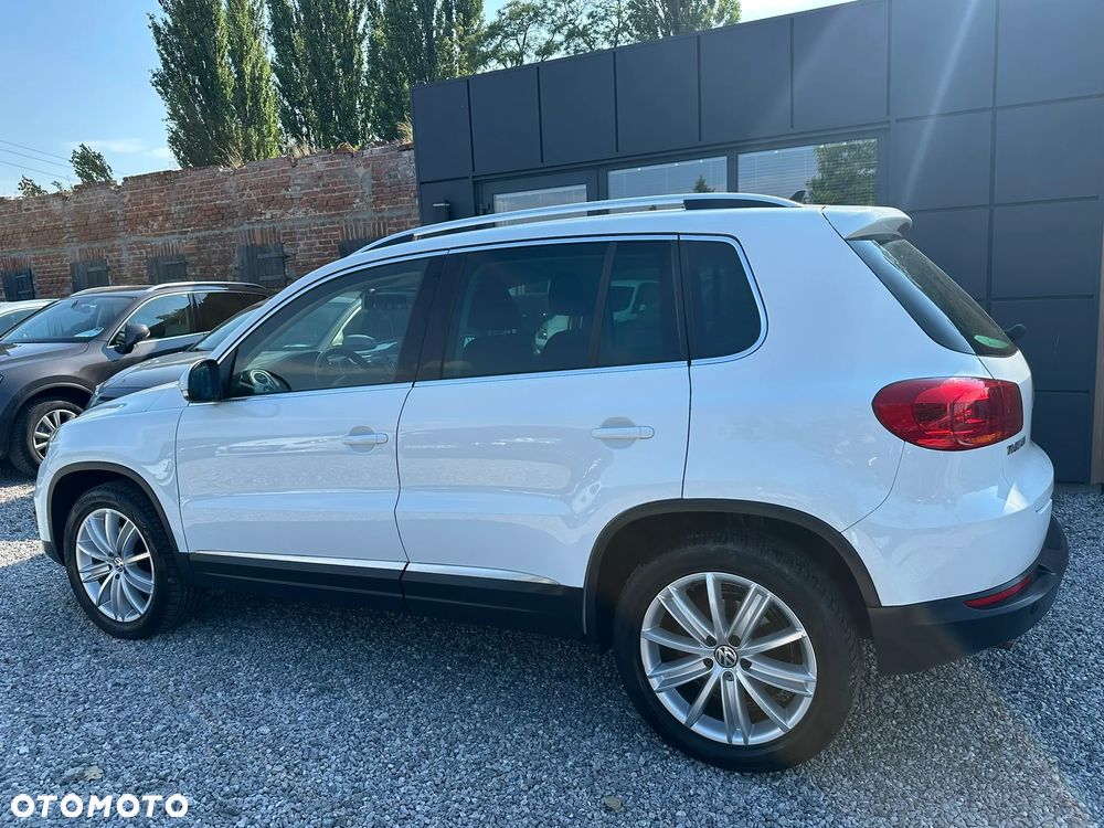 Volkswagen Tiguan 2.0 TDI DPF 4Motion BlueMotion Technology Exclusive - 8