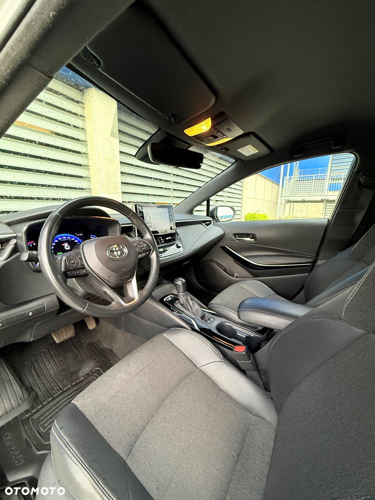 Toyota Corolla - 8