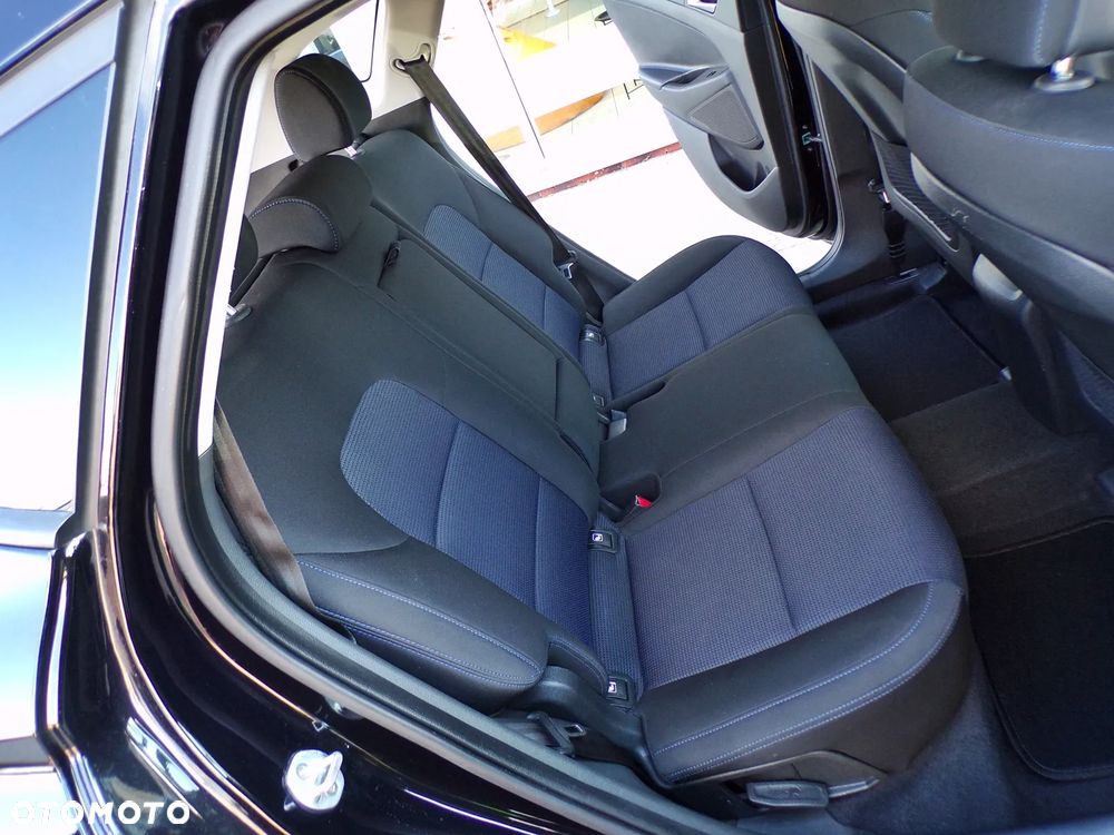 Hyundai Tucson blue 1.7 CRDi 2WD Classic - 28