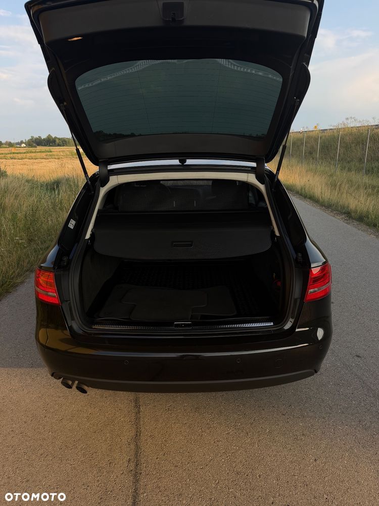 Audi A4 Avant - 14