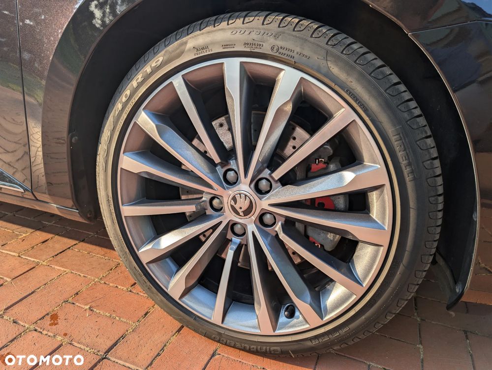 Skoda Superb 2.0 TSI 4x4 L&K DSG - 36