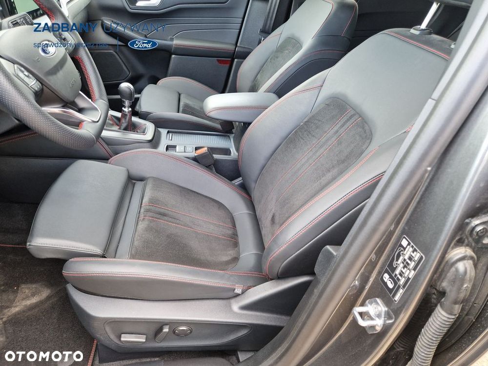 Ford Kuga - 12