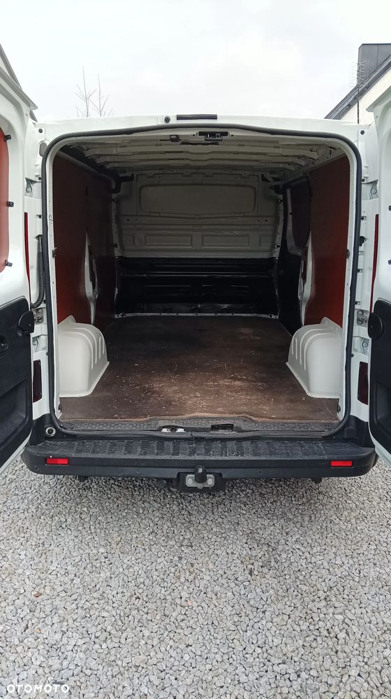 Renault Trafic - 17