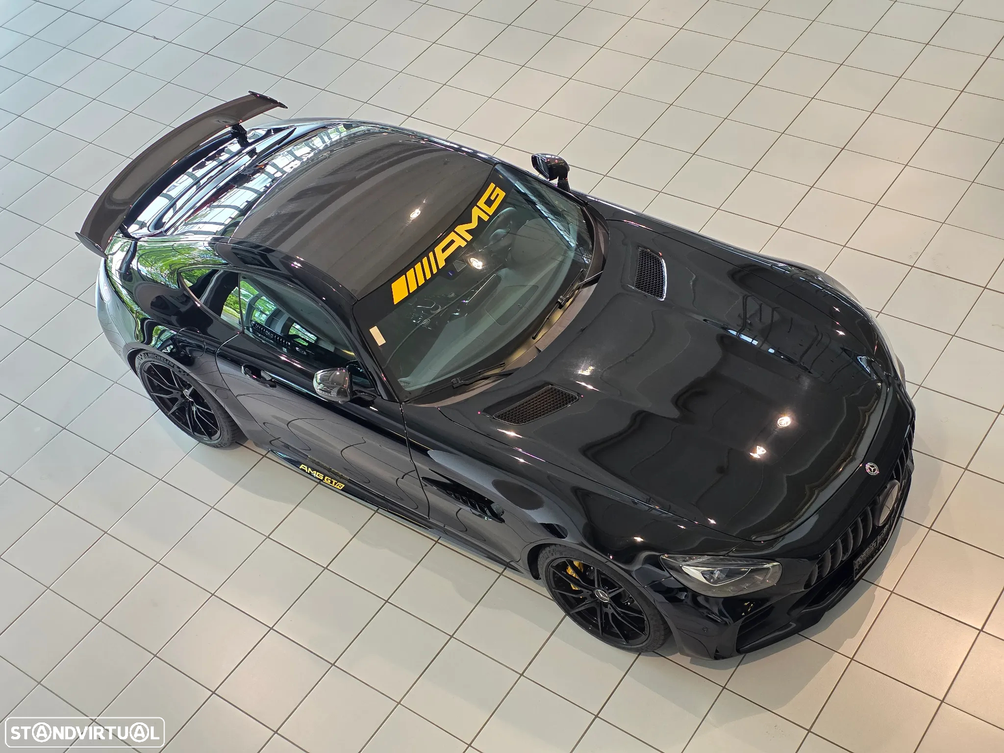 Mercedes-Benz AMG GT R - 32